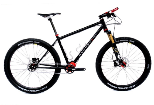 chirosangaku:  Racing Steel Pinion 650B: steel mountain bike with gear drive in 27.5 inches at mount