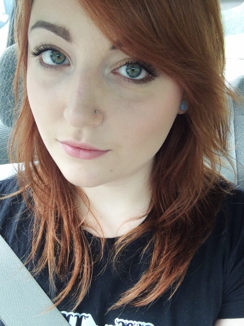 purest-folly:  This is me, make me famous? ✌️