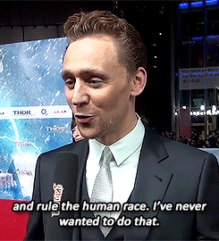 cheers-mrhiddleston:  [x] 