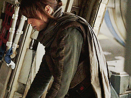cassianserso:JYN ERSO APPRECIATION WEEK | Day Four: Memento(clockwise) ‘Koodie’ the Tooka / Lyra’s K