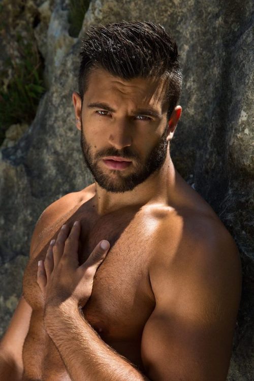 provacotiveman:    Maximilien Martocq | PH: Alex Salgues  