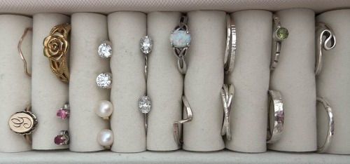 The Bond Between A Girl And Her Jewlery Is So Personal