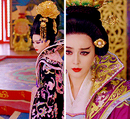 borgiapope:Favorite Wu Zetian costumes from The Empress of China (requested by @sksksksnd)