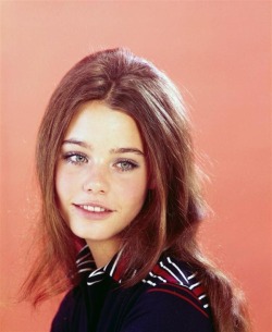 billowy:  Susan Dey 