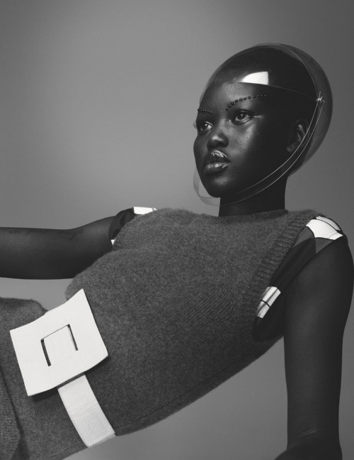 a-state-of-bliss:Vogue UK Dec 2020 - Adut