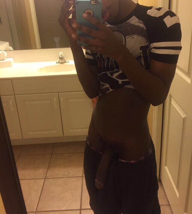 lowkeyuglyy:  Ig: fvk.tonio  Snap : noflexxzoneee 🙌🏾👀
