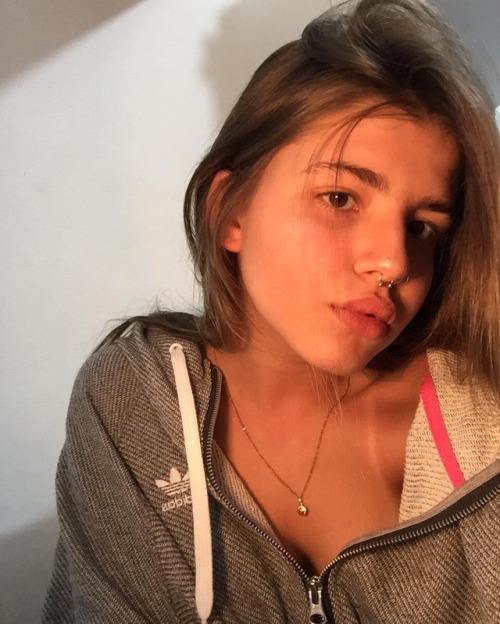 http://streetgrl.tumblr.com/post/160067791547