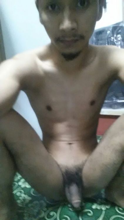 kassim69: farrelzaffrel: koleksimelayuletops:  KOLEKSI 18 PART 1 enjoy semua..muka not bad. konek po