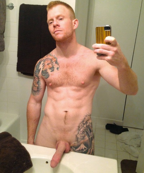 redloverbb:  Fuck Me! What a stud… oh to be that sink!