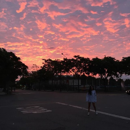 L A B E L L A