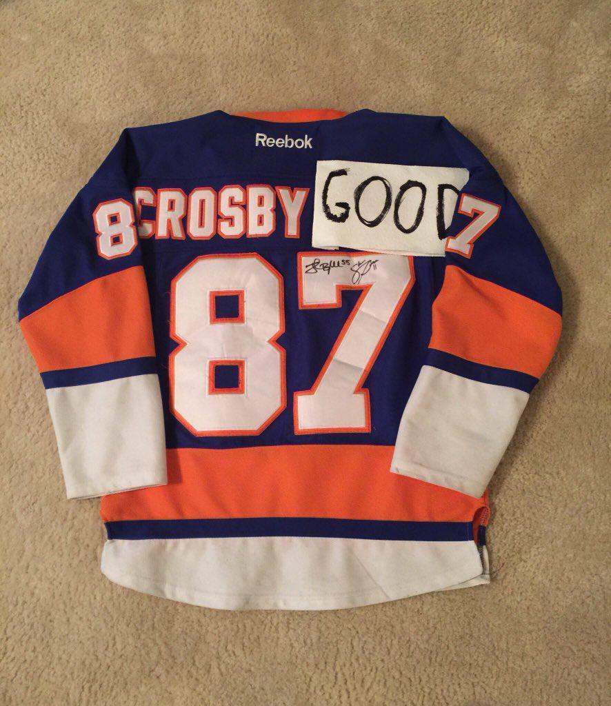 Your knockoff jersey sucks, ok? 👀 : r/hockeyjerseys