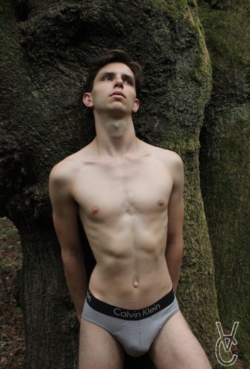 voce-photo: An underwear shot with this new and amazing model!