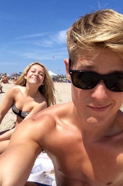 celebpits:  Mason Dye