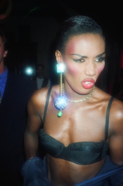 misterand:  Grace Jones   