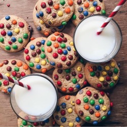 youngdreamerlove:  this cookie looks AWESOME