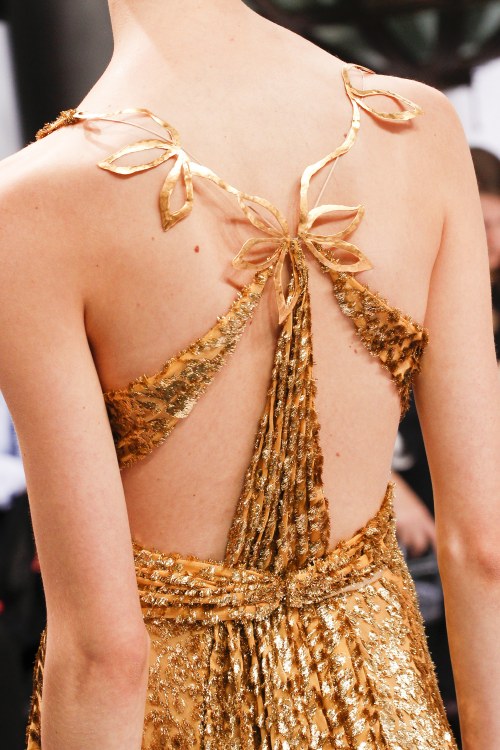 couture-heaux: Details at Schiaparelli Fall 2016 Couture