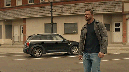 Alan Ritchson In Reacher Season 2