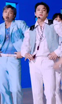 Jungkook X Blue [ Cr: 0613data, Namuspromised, @jung-koook ]