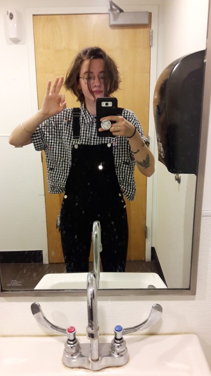 dudeholdmybeer:what up what up im GOING to die here