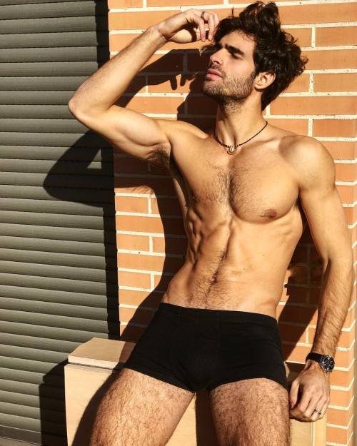 Hot, Beefy, Sexy, Muscular Men for YOU