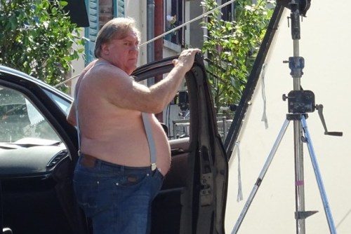 suruatgip: Gerard Depardieu on stage in Buenos Aires 3/3