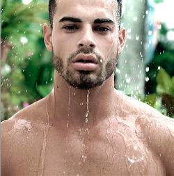 txdominican:  Oh, he is too pretty. 