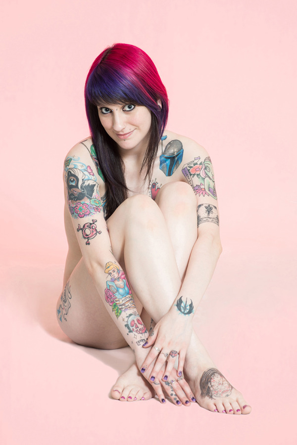gyarueleenacosplay:  from one of my first shoots &lt;3 see more work here - https://www.suicidegirls.com/members/eleena/