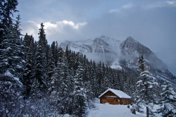 cabinporn:  Cabin at Lake Louise in Banff