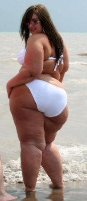 es-bbw:  http://es-bbw.tumblr.com/  Oh yea !!! So nice