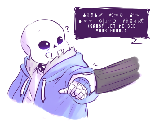 mysterytail:  chaotichero:  Sometimes my mom likes to randomly ask for my hand and compare it to hers before she’d call my sister to join. After that she’d hug me for being smol, then my sister would do the same and I’d be engulfed by people taller