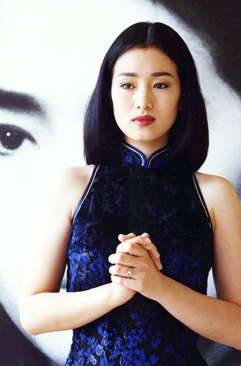 mabellonghetti: Gong Li photographed by Helmut Newton, 1995