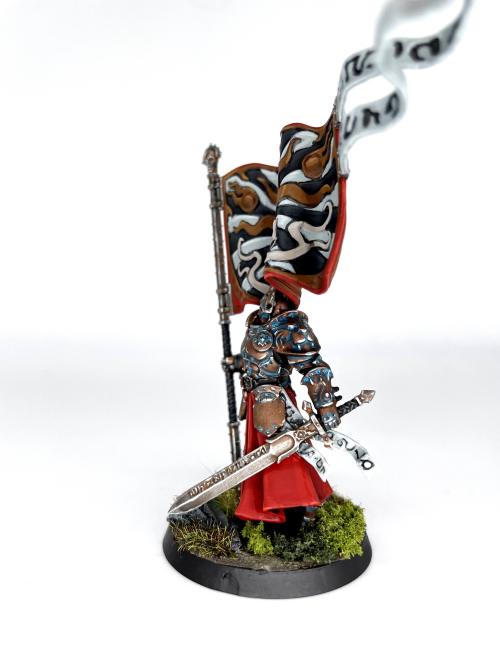 Knight-Vexillor with Banner of Apotheosis. Tricky son of a gun to paint!