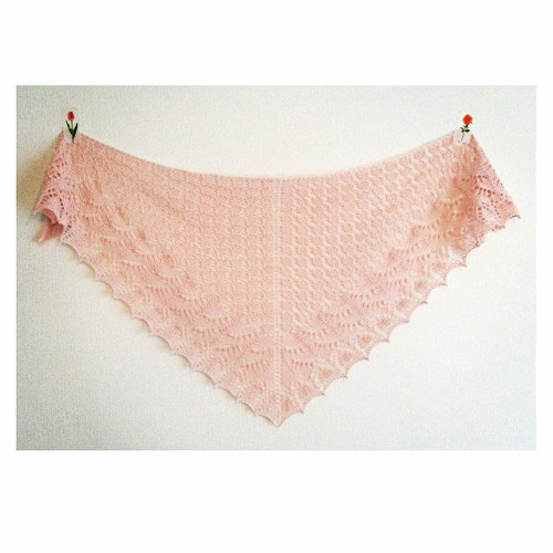 marg-okei:
“Swallowtail shawl on Flickr.
”