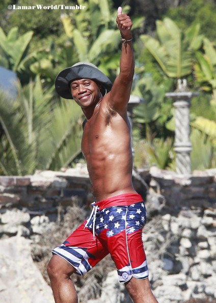 lamarworld:  (PART 4 of 4) Actor Cuba Gooding Jr. ass &amp; bulge. 