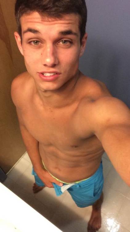 ksufraternitybrother:  DYLANKSU-Frat Guy: Over 93,000 followers and 63,000 posts.Follow me at: ksufraternitybrother.tumblr.com
