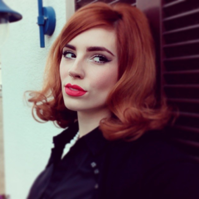 vanessafrankenstein:  💋💗 #retrohair #sixties #redhead @limecrimemakeup #suedeberry