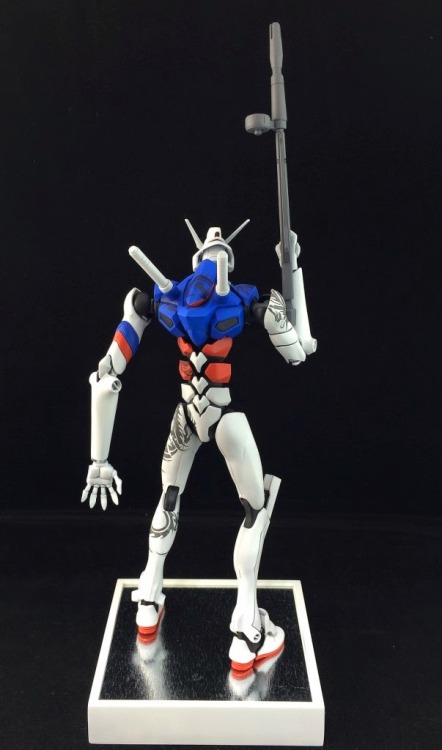 unknown999:   Gundam x Evangelion: White Devil of E.F.S.F Ver. 1.5 - Custom Build  Modeled by Dunpeel (via Gundam x Evangelion: White Devil of E.F.S.F Ver. 1.5 - Custom Build) 
