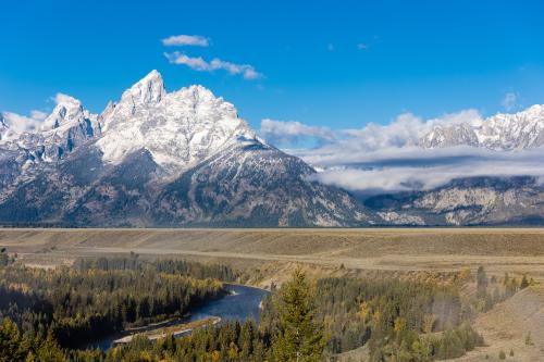 oneshotolive:  The Teton Range as seen from