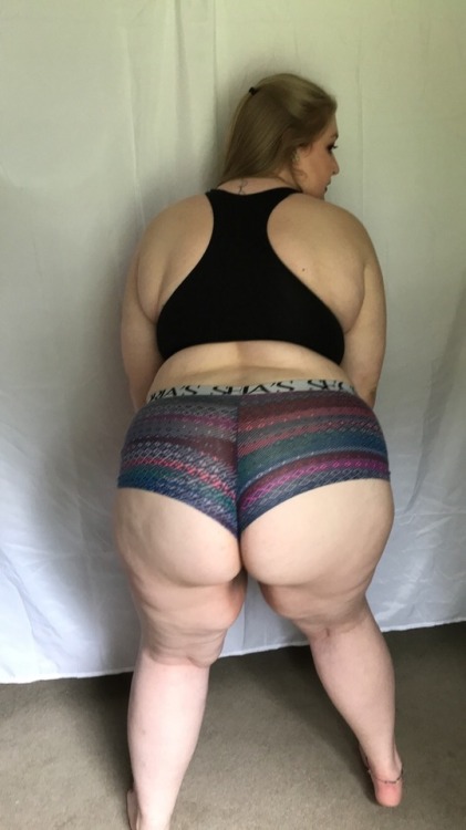 supersexybbwandfattygrannies:@dumpling-please