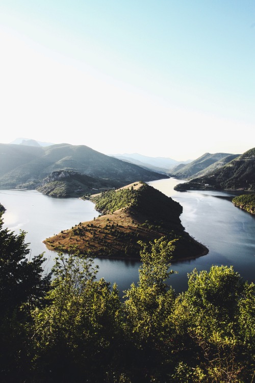 alxiuss:  More on: instagram | 500px | flickr | VSCO
