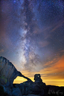 etherealvistas:  Peering Into Time (USA) by Willie Huang Photo