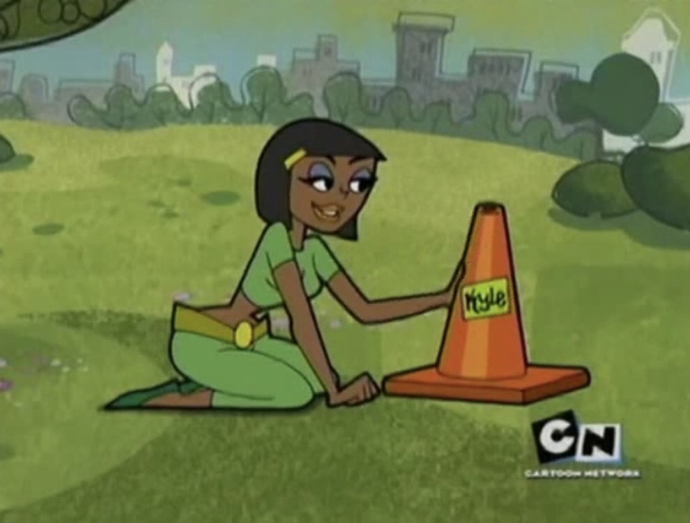 lesserknownwaifus: The woman who fell in love with Kyle the traffic cone in Hoss