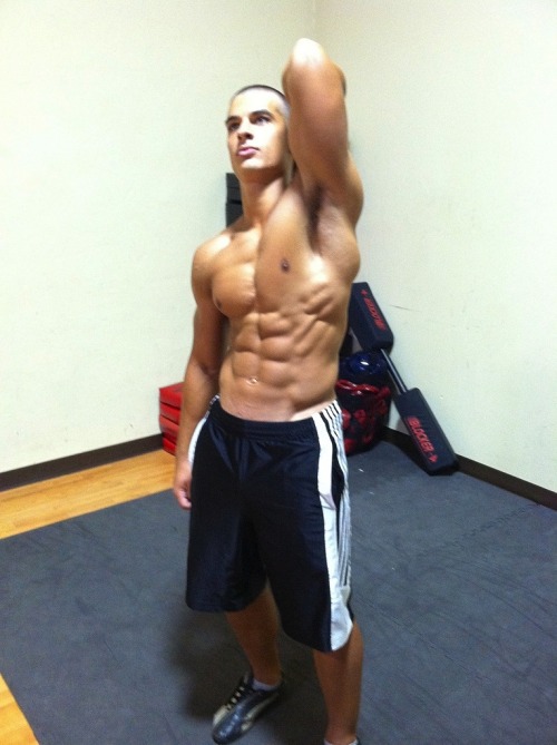 jockdays:  Thick cocks and hung studs http://jockdays.tumblr.com/