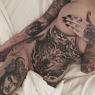 s-uiiciide:  inked girls - http://s-uiiciide.tumblr.comfollow suiiciide #inked #inkedsexy