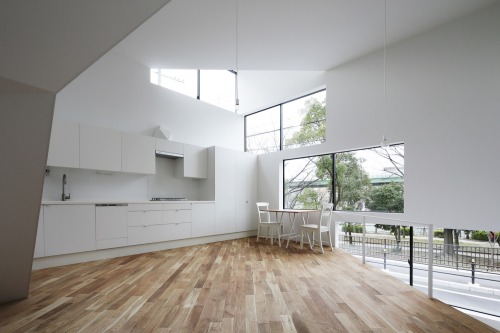 jpn-arch:  Spiral Window House // Alphaville {ph cr. Kai Nakamura}