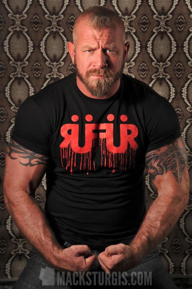 daddyhunter:  just-mighty-men:  r-a-v-e-n-f-r-i-g-g:  Chris Miklos, I’ve heard