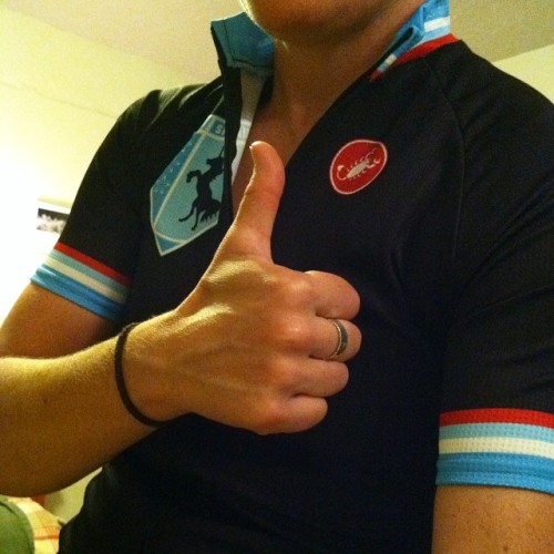 jennlevo: @castellicycling thank you thank you thank you for redesigning your women’s jersey to have