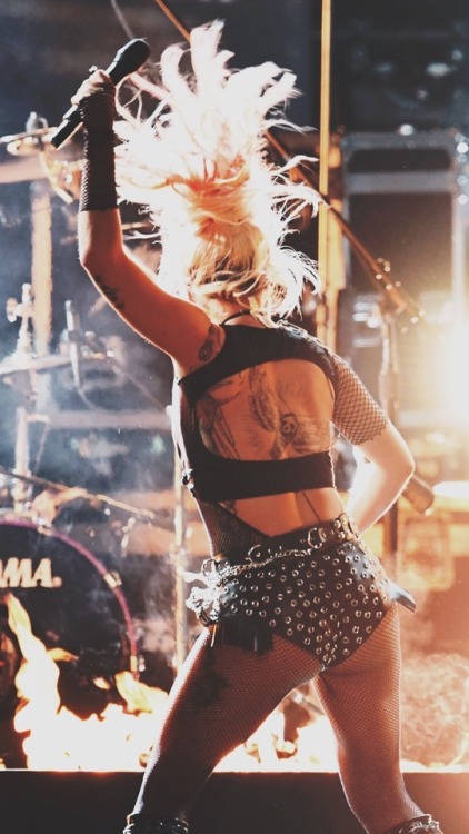 hausevongaga: Gaga x Metallica MANY extra wallpapers, only on my Flickr: HauseVonGaga Like if you 