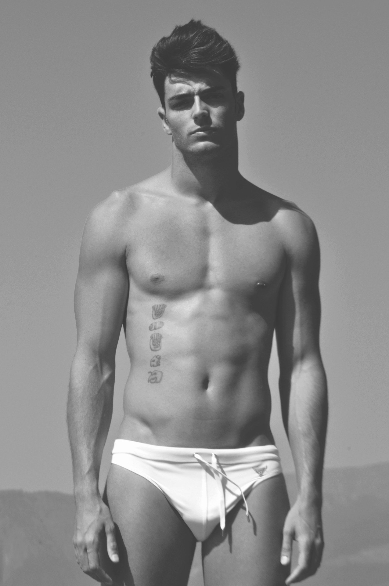hunkopedia:  Follow Hunk’o’pedia for more hot guys!
