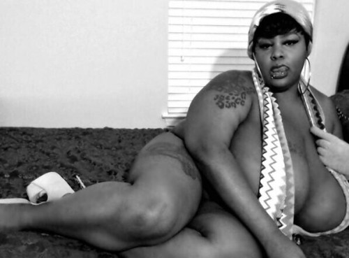 bbw-lovepower:  Updated daily: http://bbw-lovepower.tumblr.com